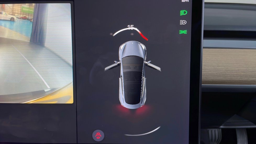 بي جيه 20 جي إل في-مستعملة-تسلا-موديل-3-صالون-كهربائي-رمادي-2020-إكس سي-إم-01